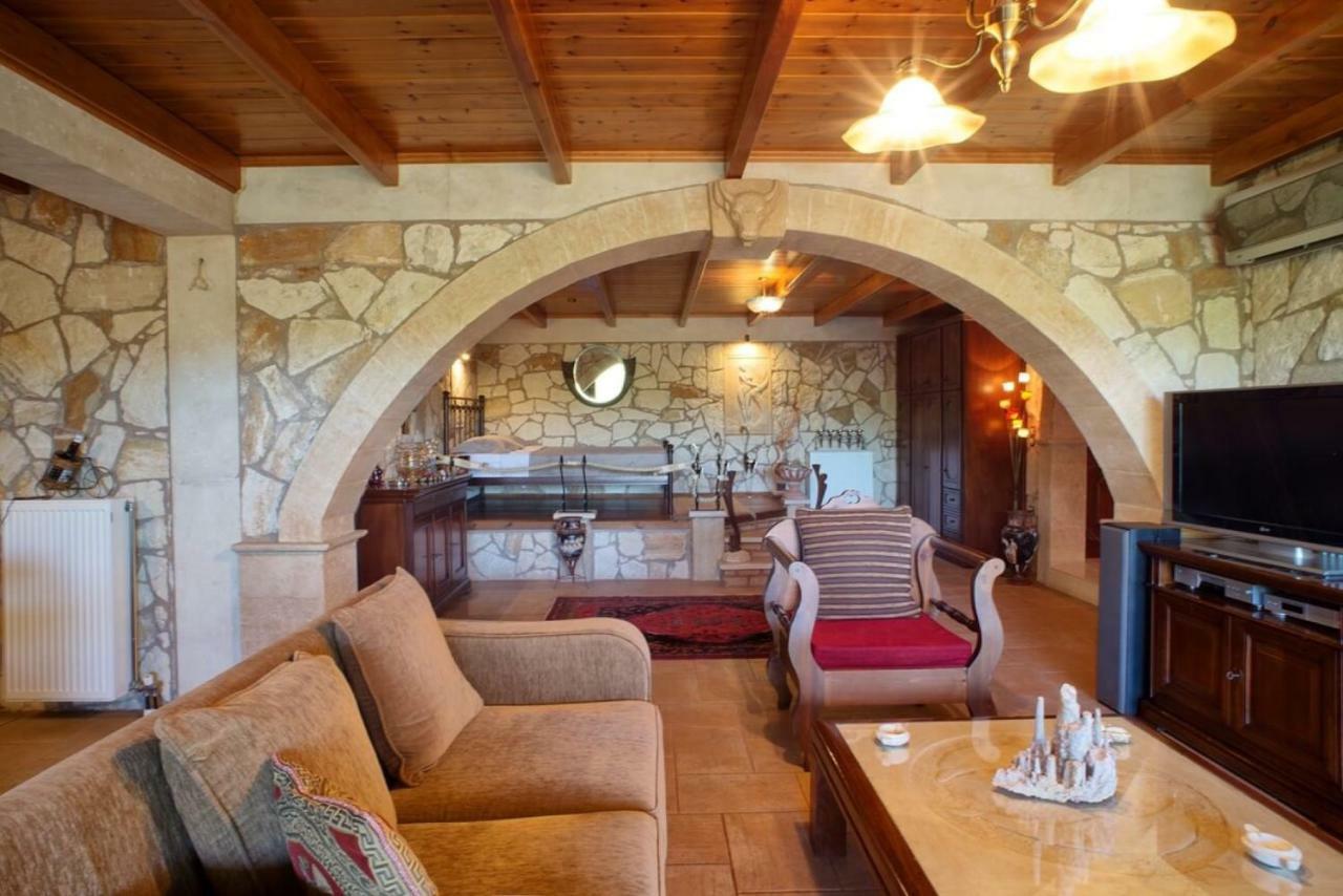 Petrinolis Retreat Appartement Sitia  Buitenkant foto