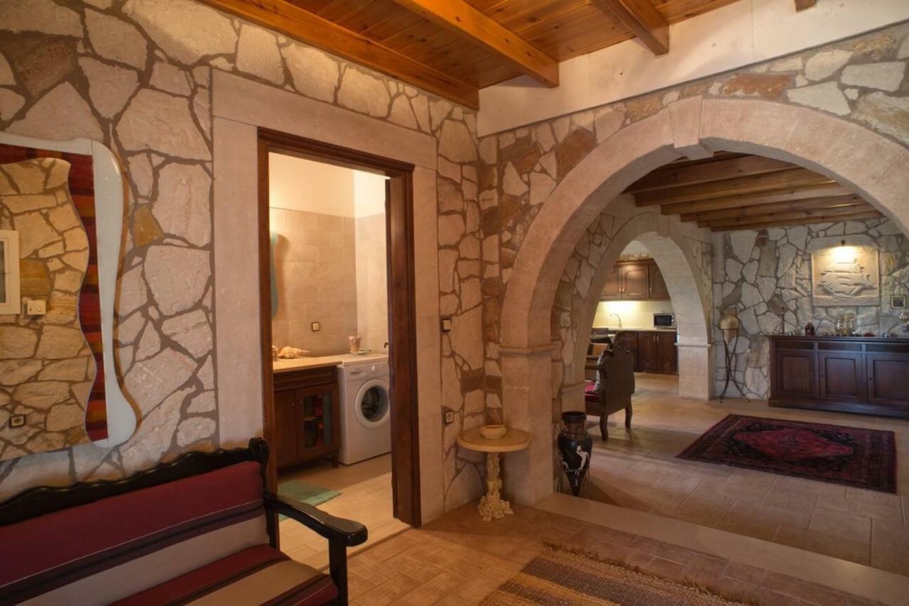 Petrinolis Retreat Appartement Sitia  Buitenkant foto